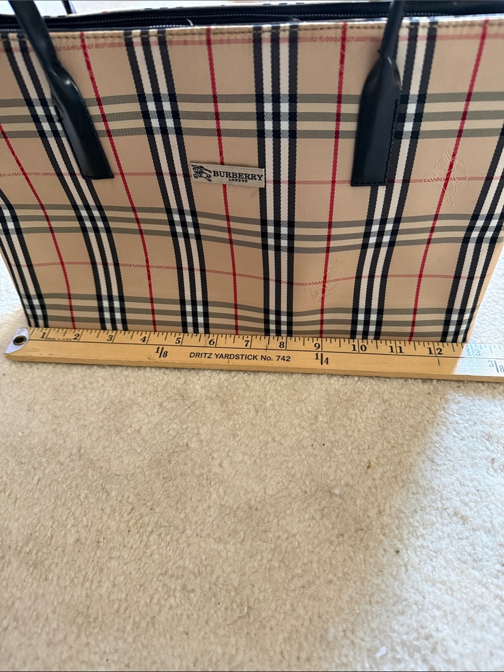 Classic Plaid Tote Shoulder Bag in Beige and Black - Picture 12 of 14
